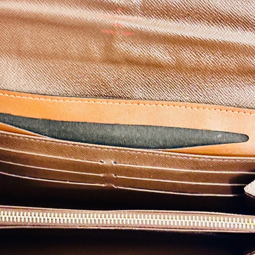 Louis Vuitton Damier long wallet - Picture 6 of 15